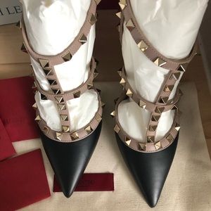 Valentino Rockstud Caged 100 Leather Pump